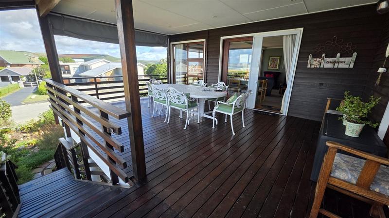4 Bedroom Property for Sale in Klein Brak Western Cape